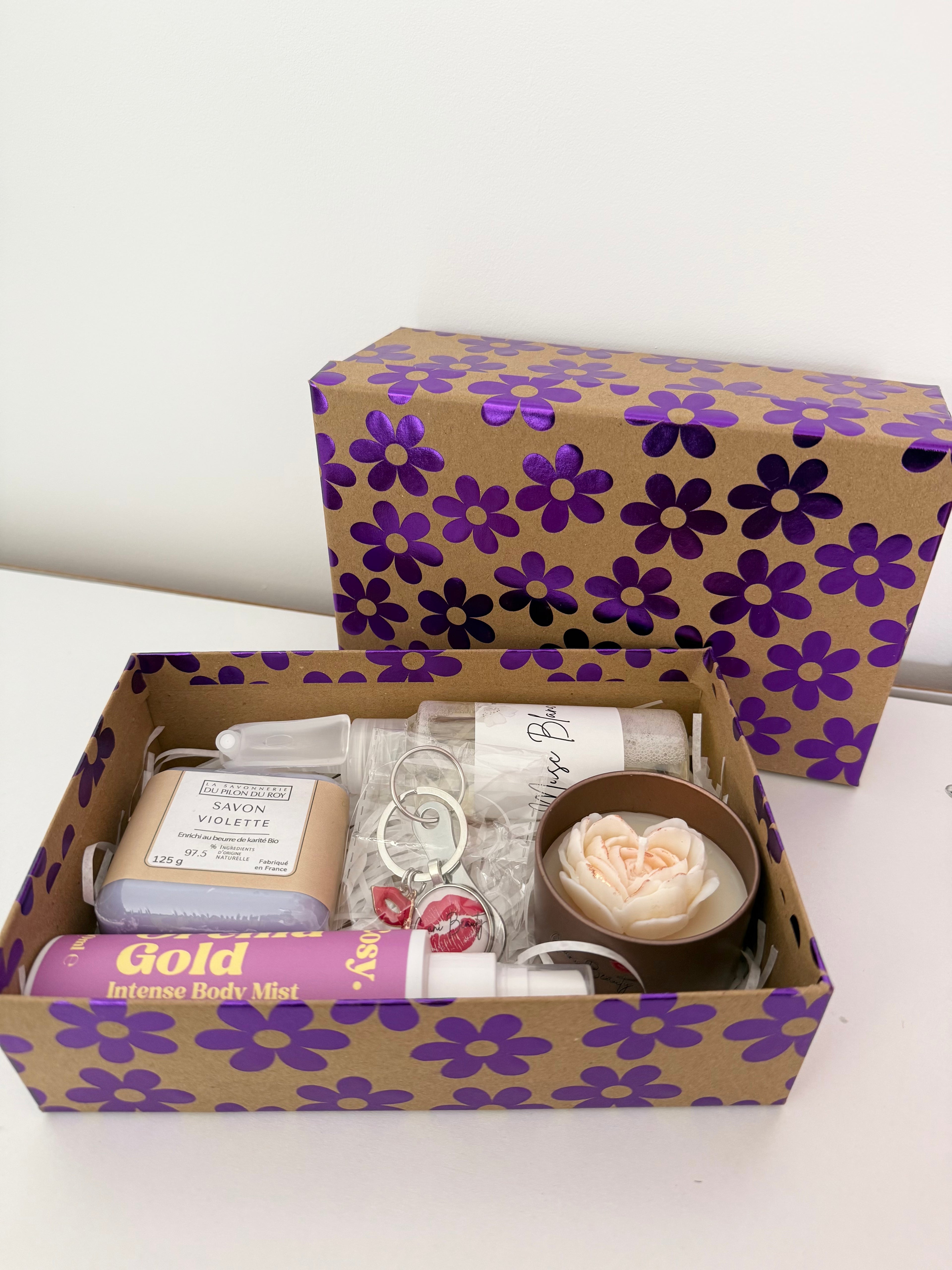 Coffret fleurs violettes