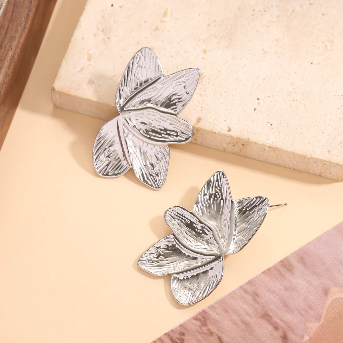 Boucles d’oreilles demi fleur argenté - Acier Inoxydable