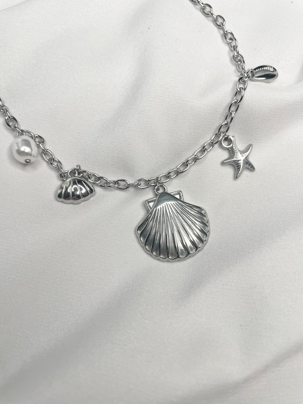 Collier coquillage argenté - acier inoxydable