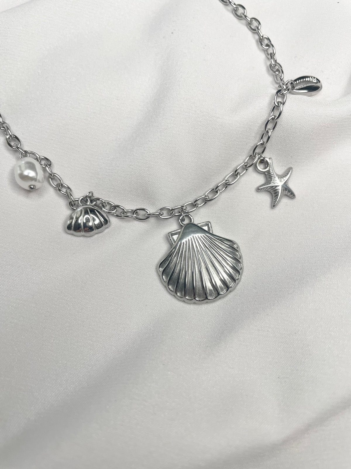 Collier coquillage argenté - acier inoxydable